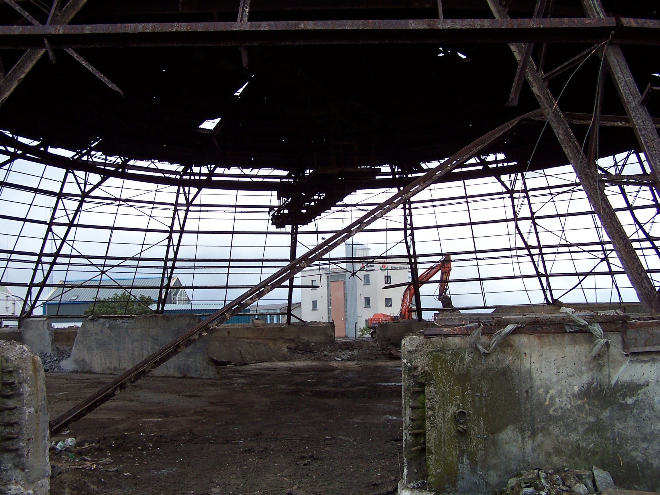 Demolition of Chimney 4